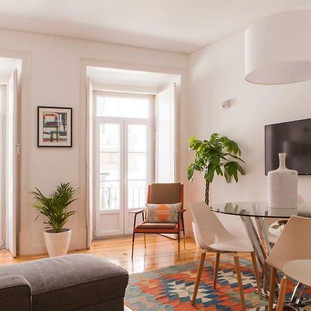 Cozy 1St Floor Flat Central Chiado District With Balconies And Ac 19Th Century Building Lisboa Eksteriør billede
