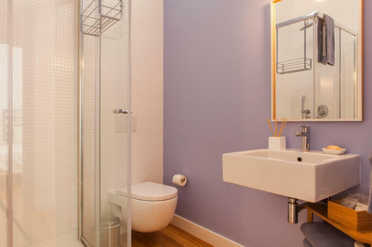 Cozy 1St Floor Flat Central Chiado District With Balconies And Ac 19Th Century Building Lisboa Eksteriør billede