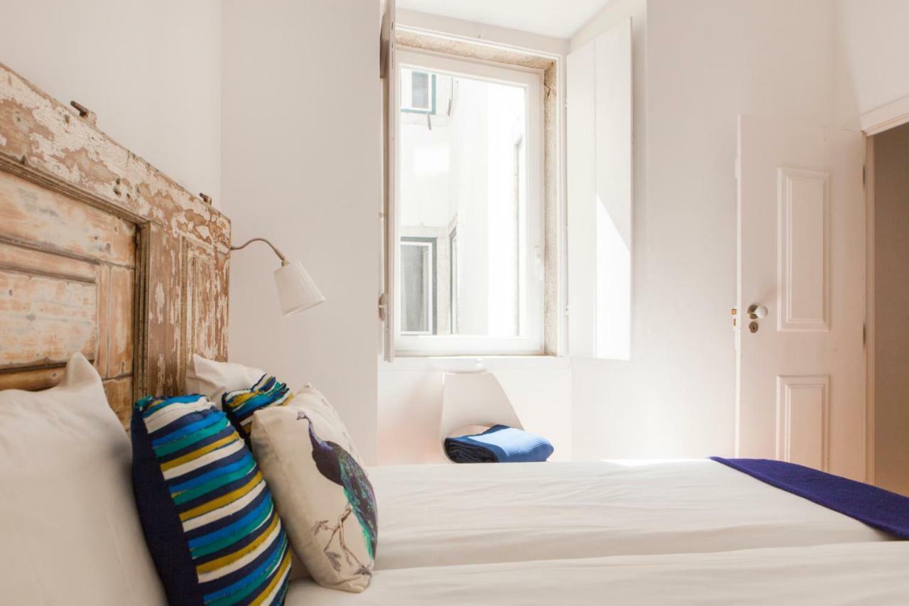 Cozy 1St Floor Flat Central Chiado District With Balconies And Ac 19Th Century Building Lisboa Eksteriør billede